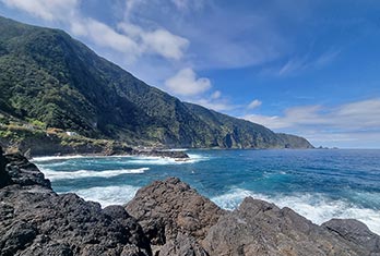 Laje beach at Seixal village