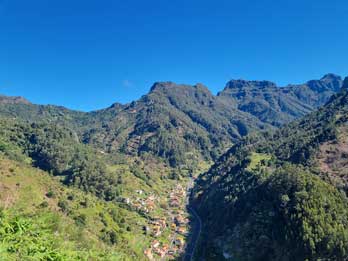 1 - 7 Vineyards & Wine