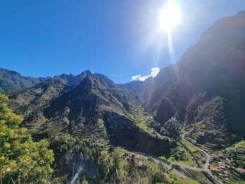 2 - 7 Vineyards & Wine